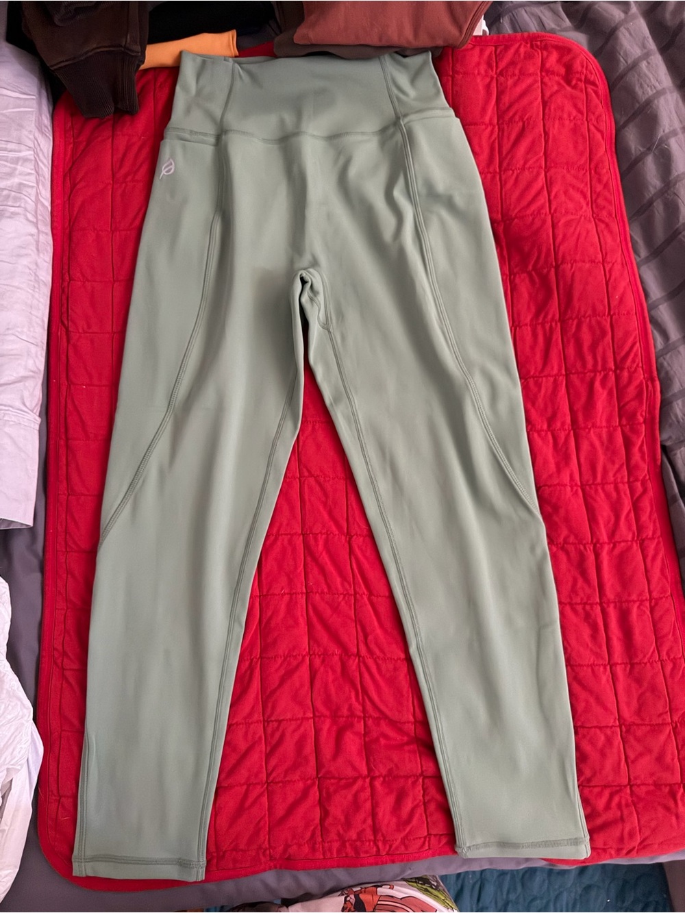 P’Tula Women’s Yvette Pocket Legging Moss Green 23” Size Large GUC - Picture 2 of 3